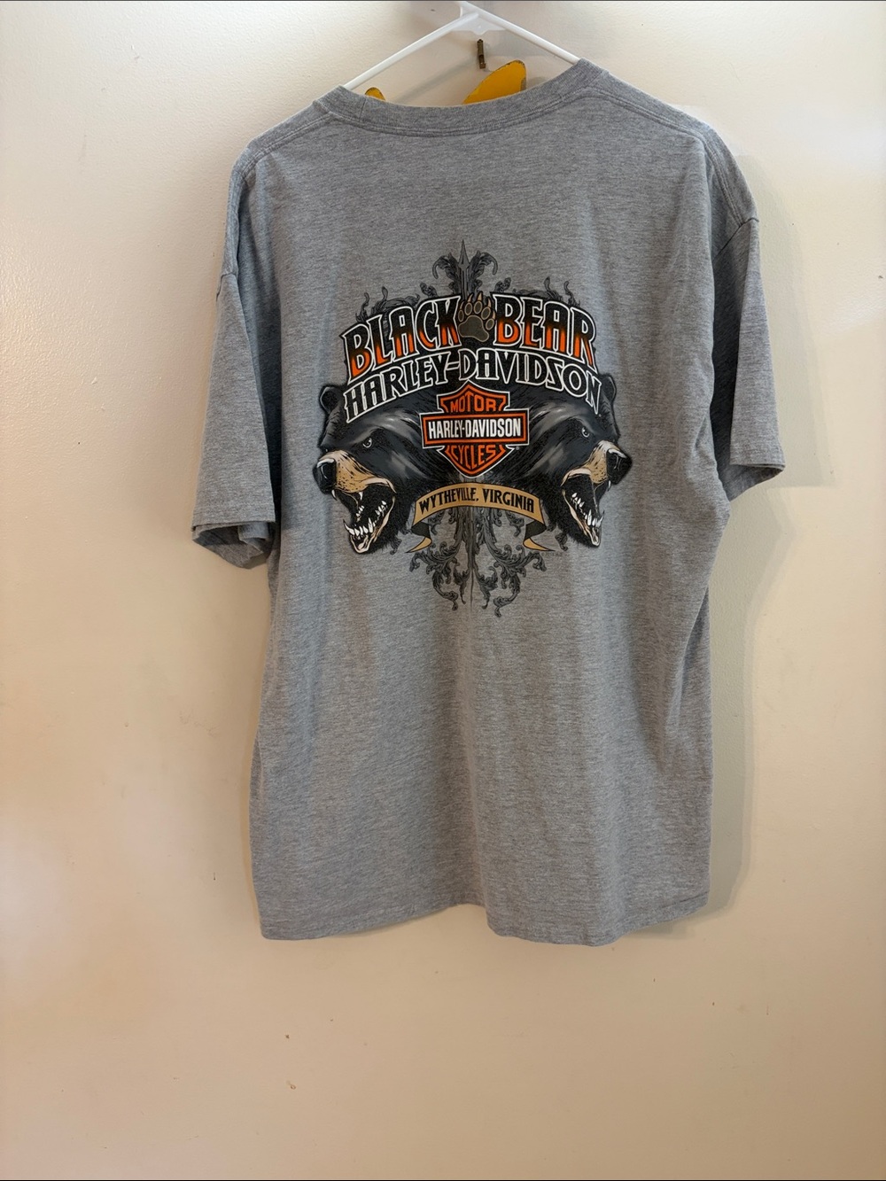 Harley-Davidson Gray Black Bear Graphic Tee with Orange Accents Sz. XL